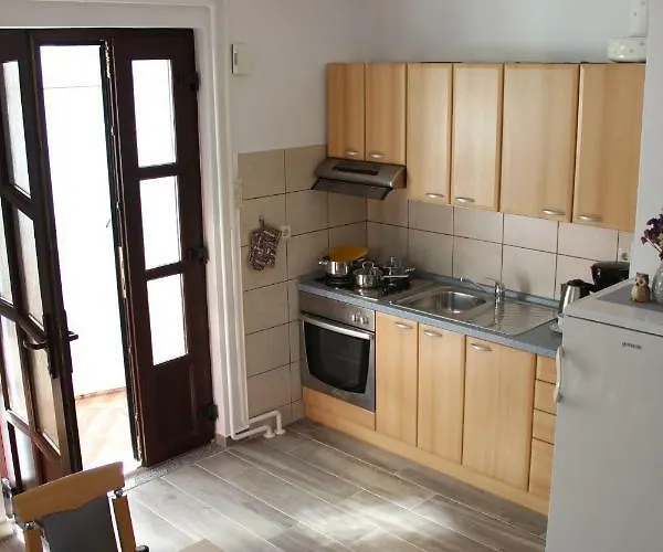 Polonijo Nada Krk Town