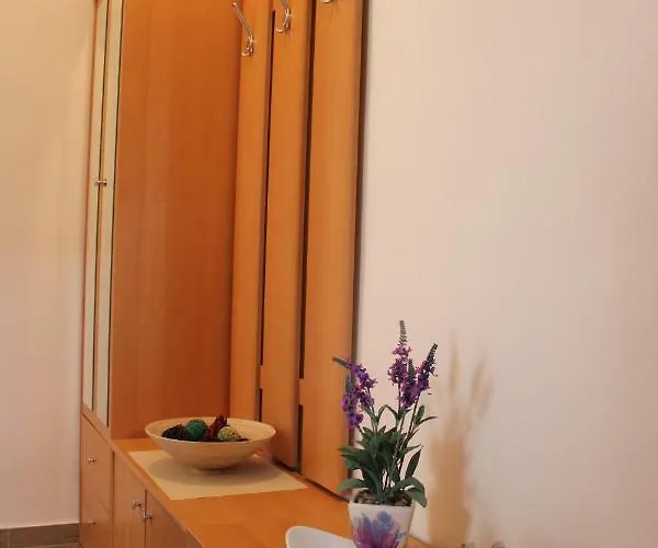 Polonijo Nada Apartman *