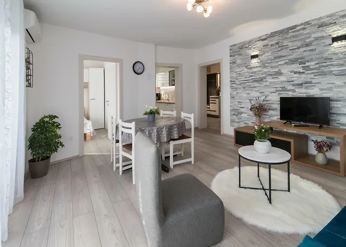 Polonijo Nada *