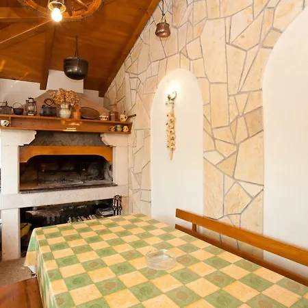 Polonijo Nada * קרק